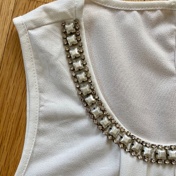 Faisca White Sleeveless Blouse with Rhinestone Embellished Neckline Size M - Picture 5 of 8